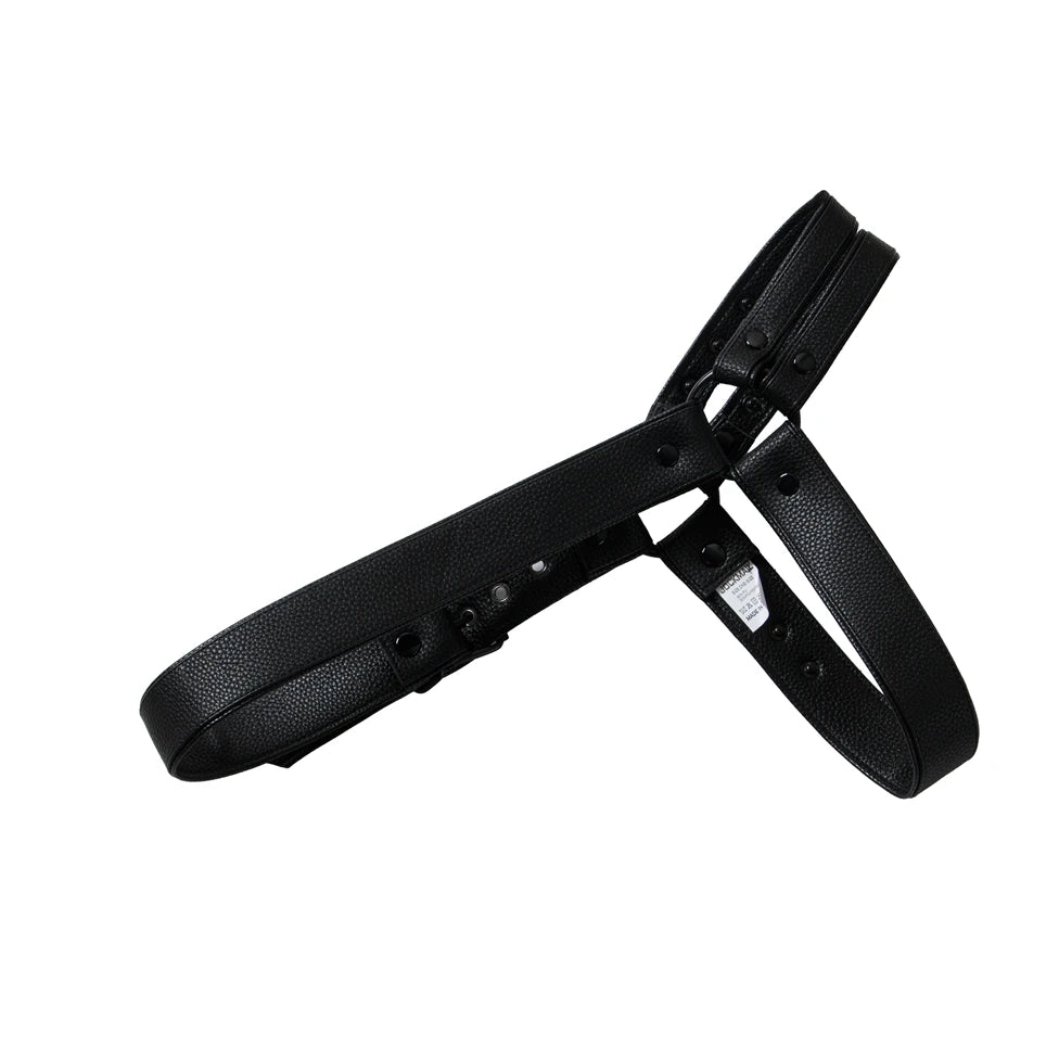 details of black Men’s Offset Chest Harness – pridevoyageshop.com – gay men’s harness, lingerie and fetish wear