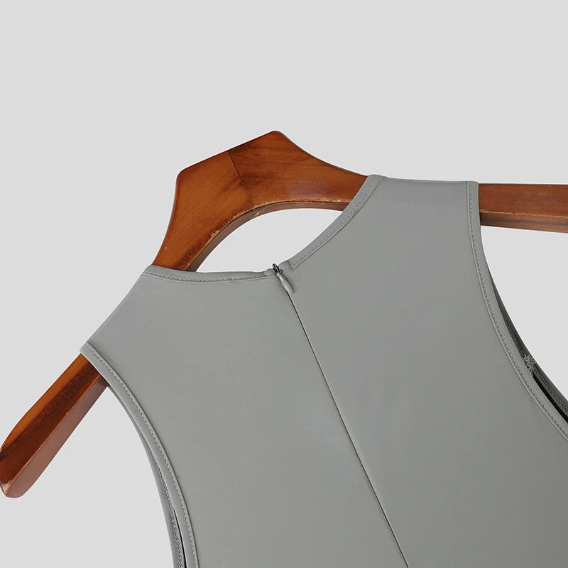 details of black Men’s Apex Contour Bodysuit – pridevoyageshop.com – gay men’s harness, lingerie and fetish wear