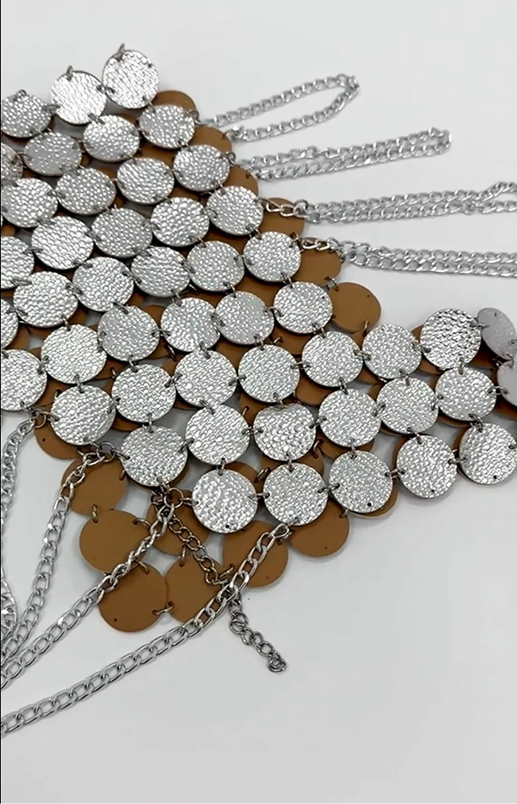 details of silvery Men’s Discotheque Armor Chain Harness – pridevoyageshop.com – gay men’s harness, lingerie and fetish wear